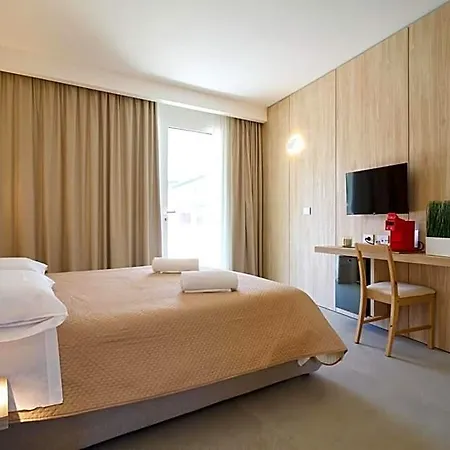 Kepos Hotel
